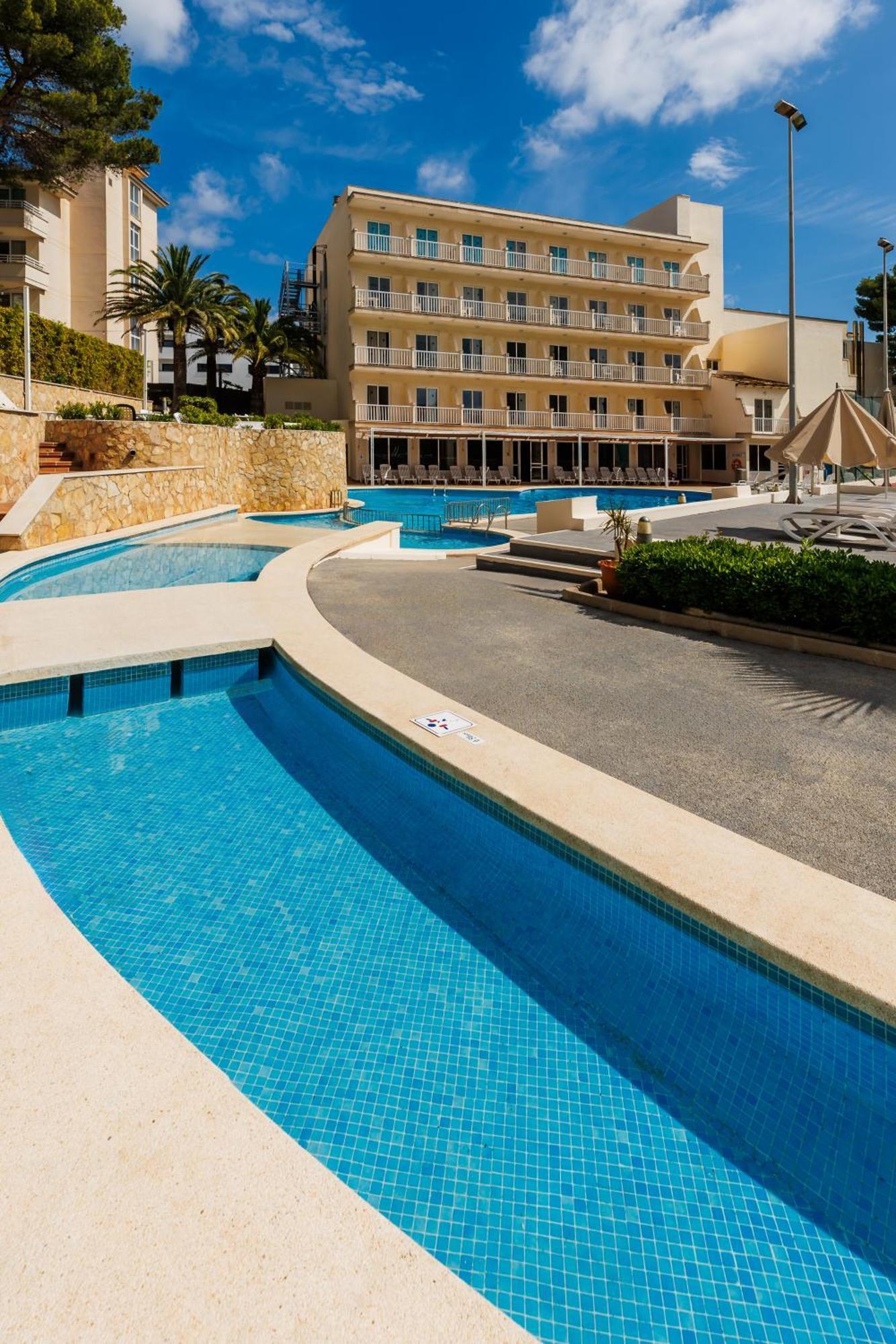 O7 Club Cala Ratajda Hotel Cala Ratjada Kültér fotó